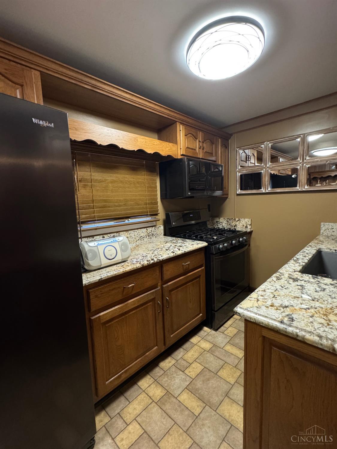 853 Wellmeier Avenue Property Photo 31