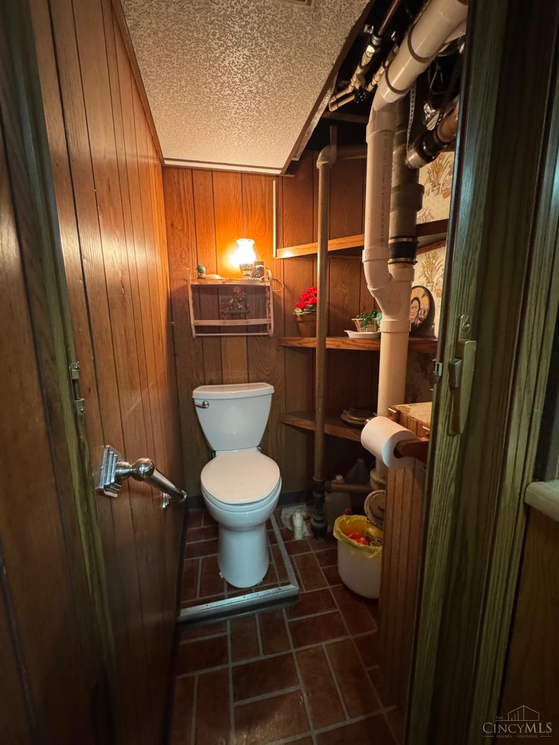 853 Wellmeier Avenue Property Photo 68
