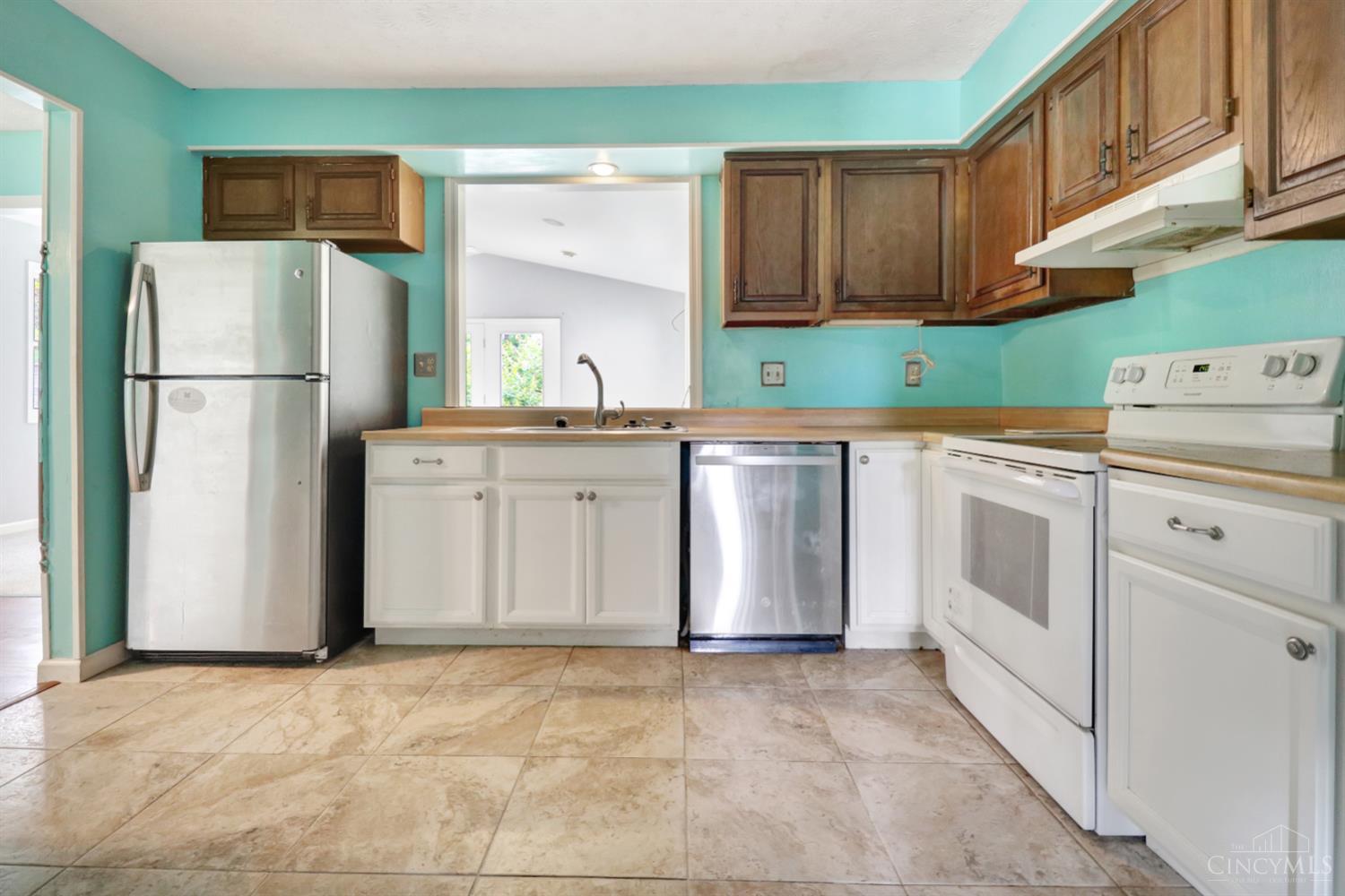5953 Mindy Drive Property Photo 4