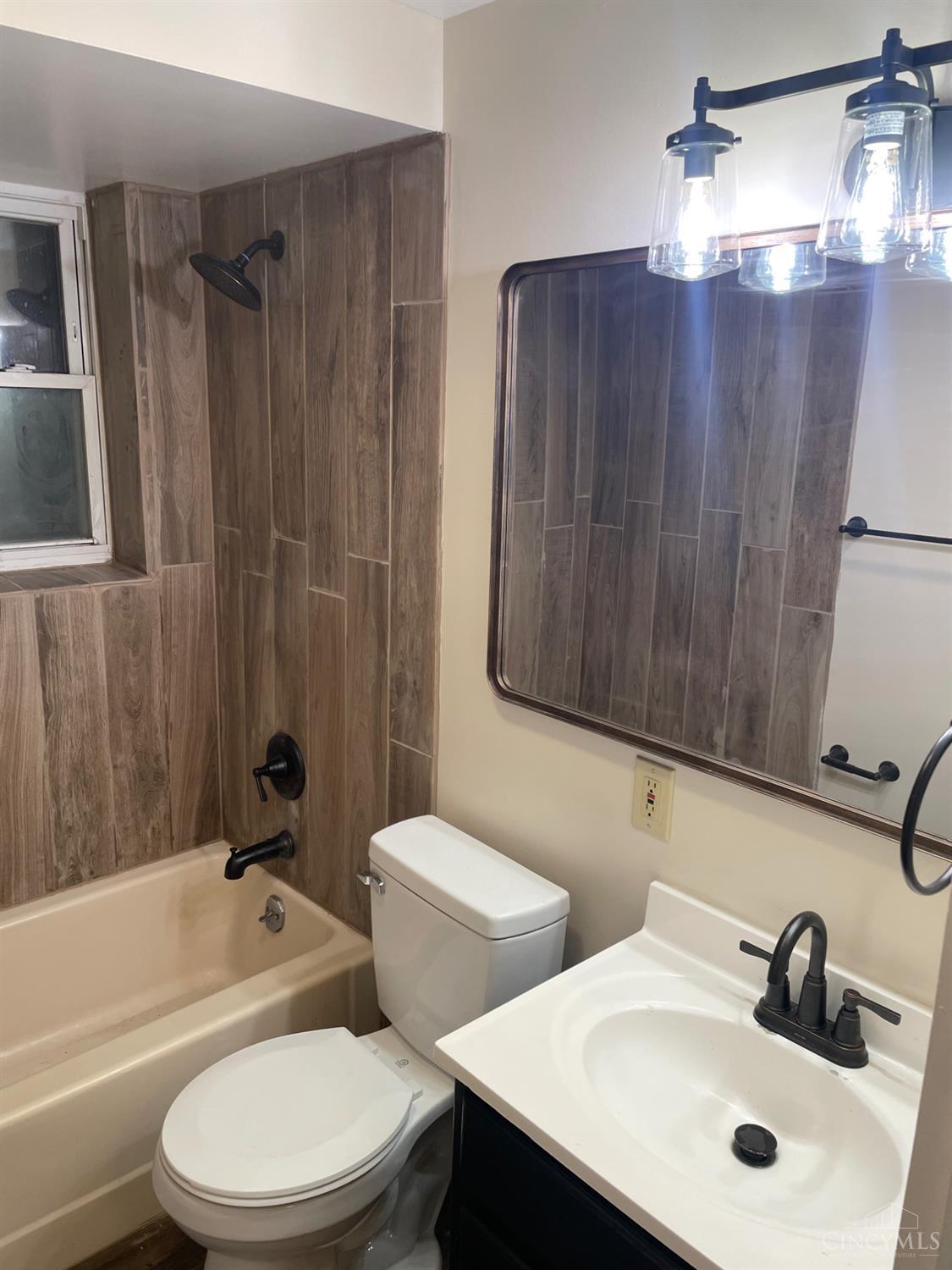 2688 Barthas Place Property Photo 10