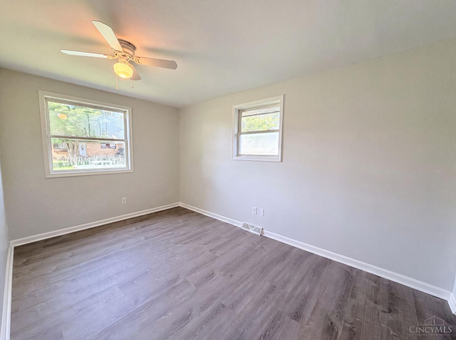 610 Mercury Drive Property Photo 4