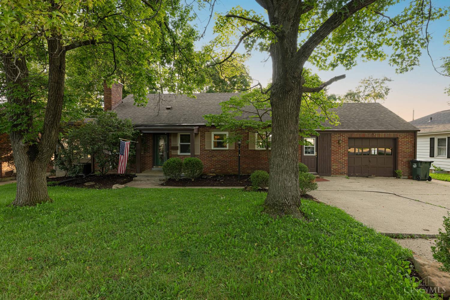 26 Red Bud Property Photo 1