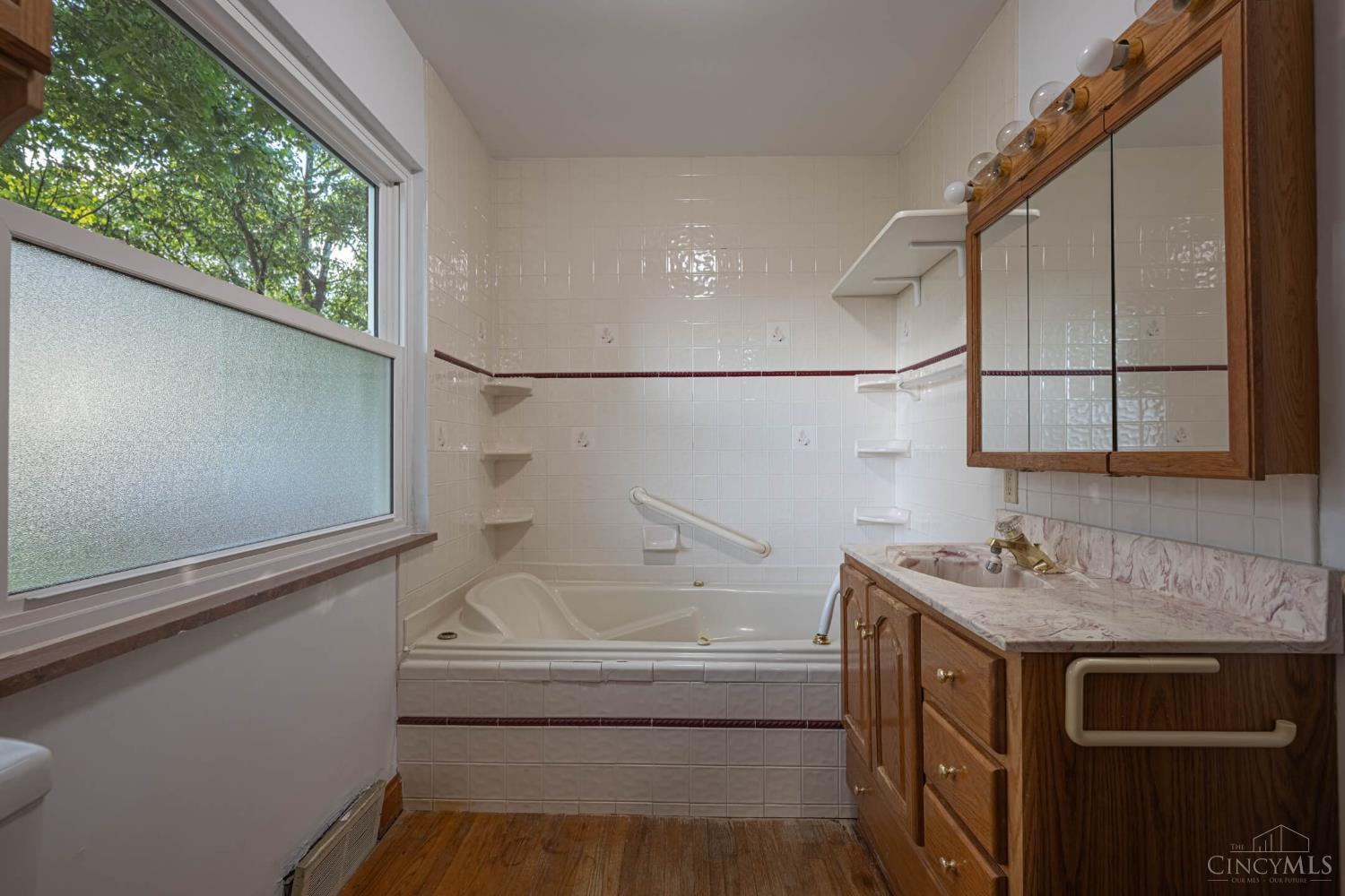 26 Red Bud Drive Property Photo 15