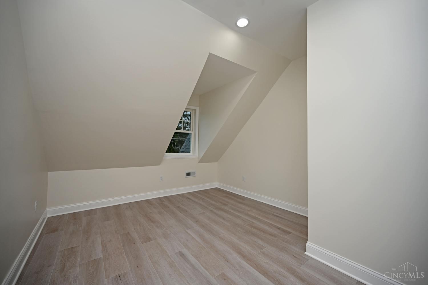 5748 Bramble Avenue Property Photo 28