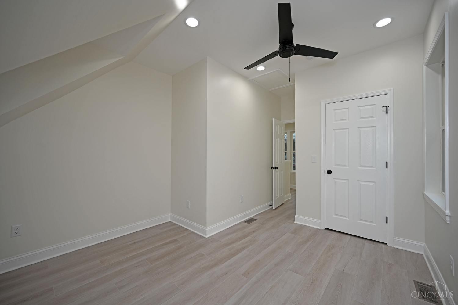 5748 Bramble Avenue Property Photo 29