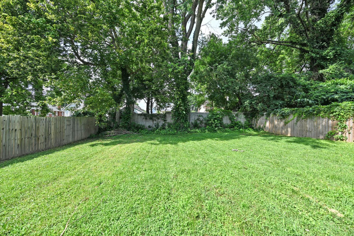 5748 Bramble Avenue Property Photo 32