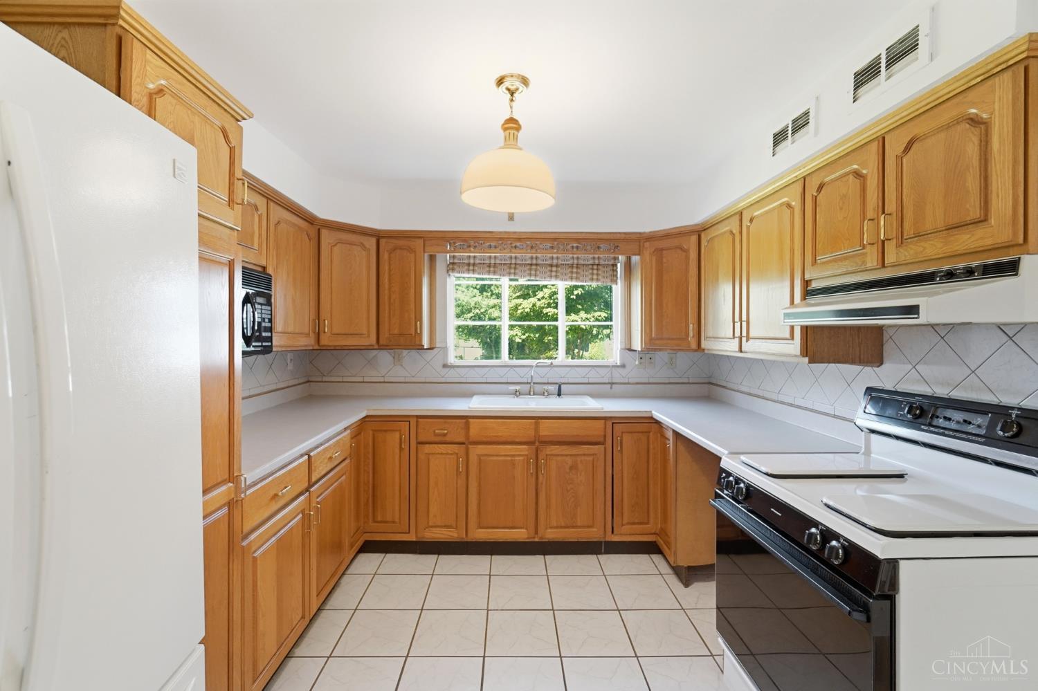 3841 Kilbourne Avenue Property Photo 10