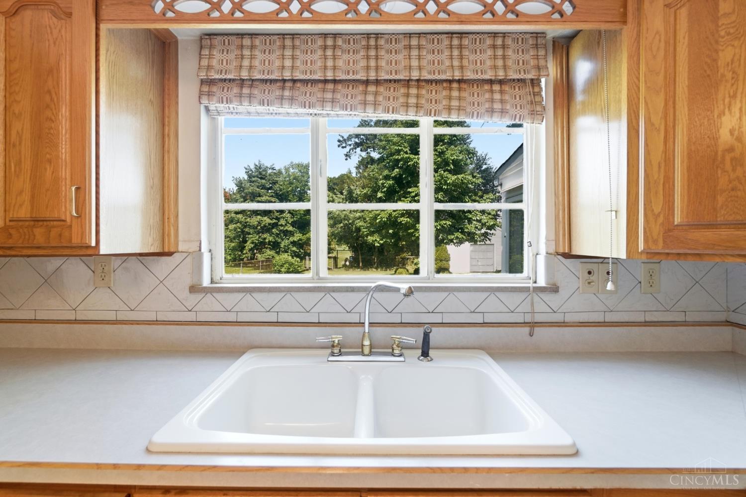 3841 Kilbourne Avenue Property Photo 12