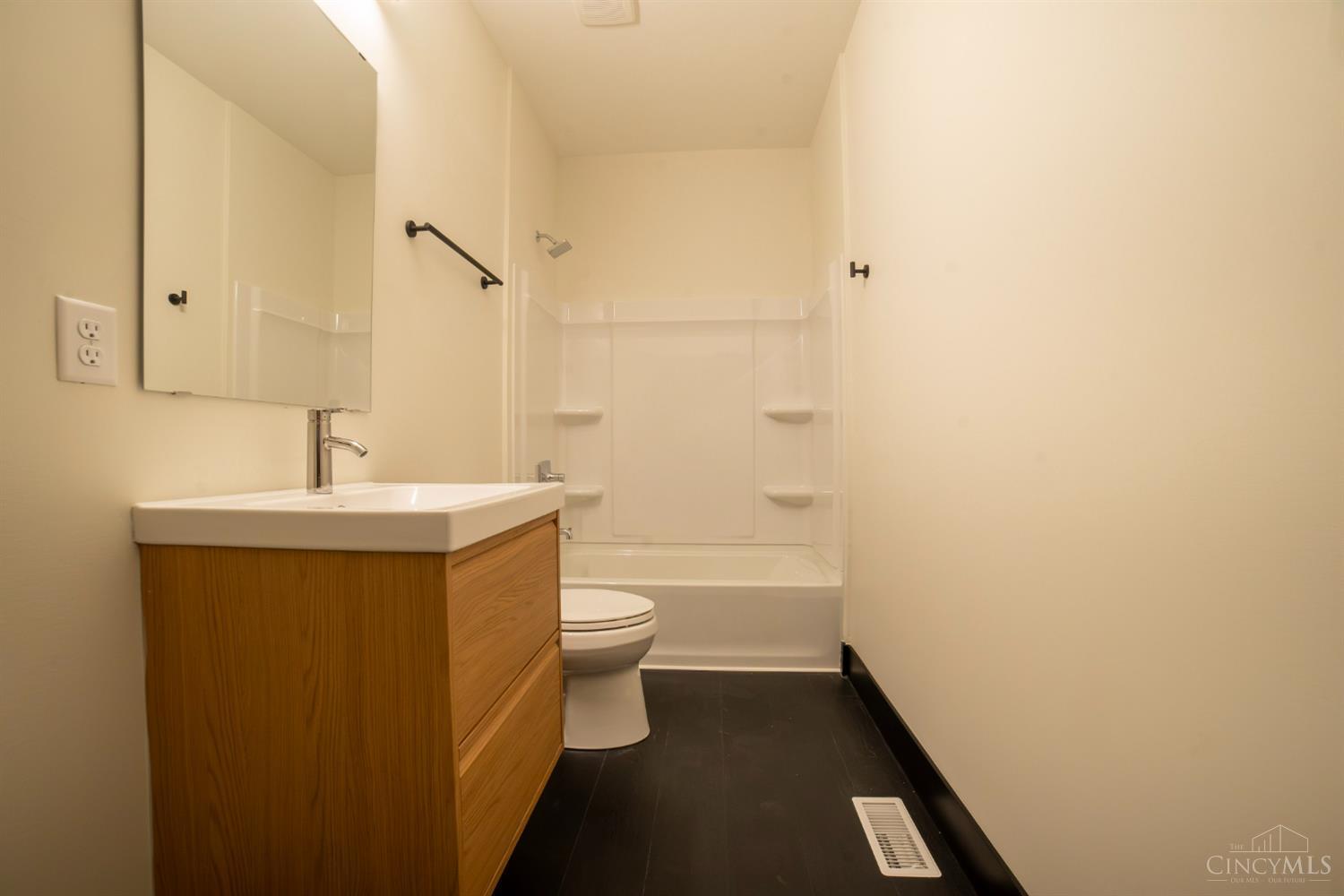 3545 Eden Avenue Property Photo 16