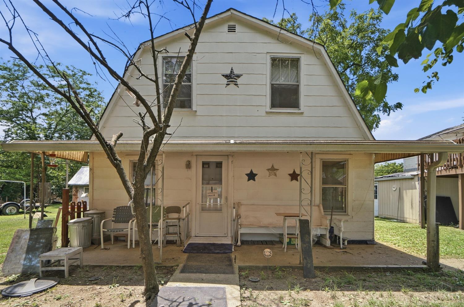 2117 Cardinal Avenue Property Photo 2