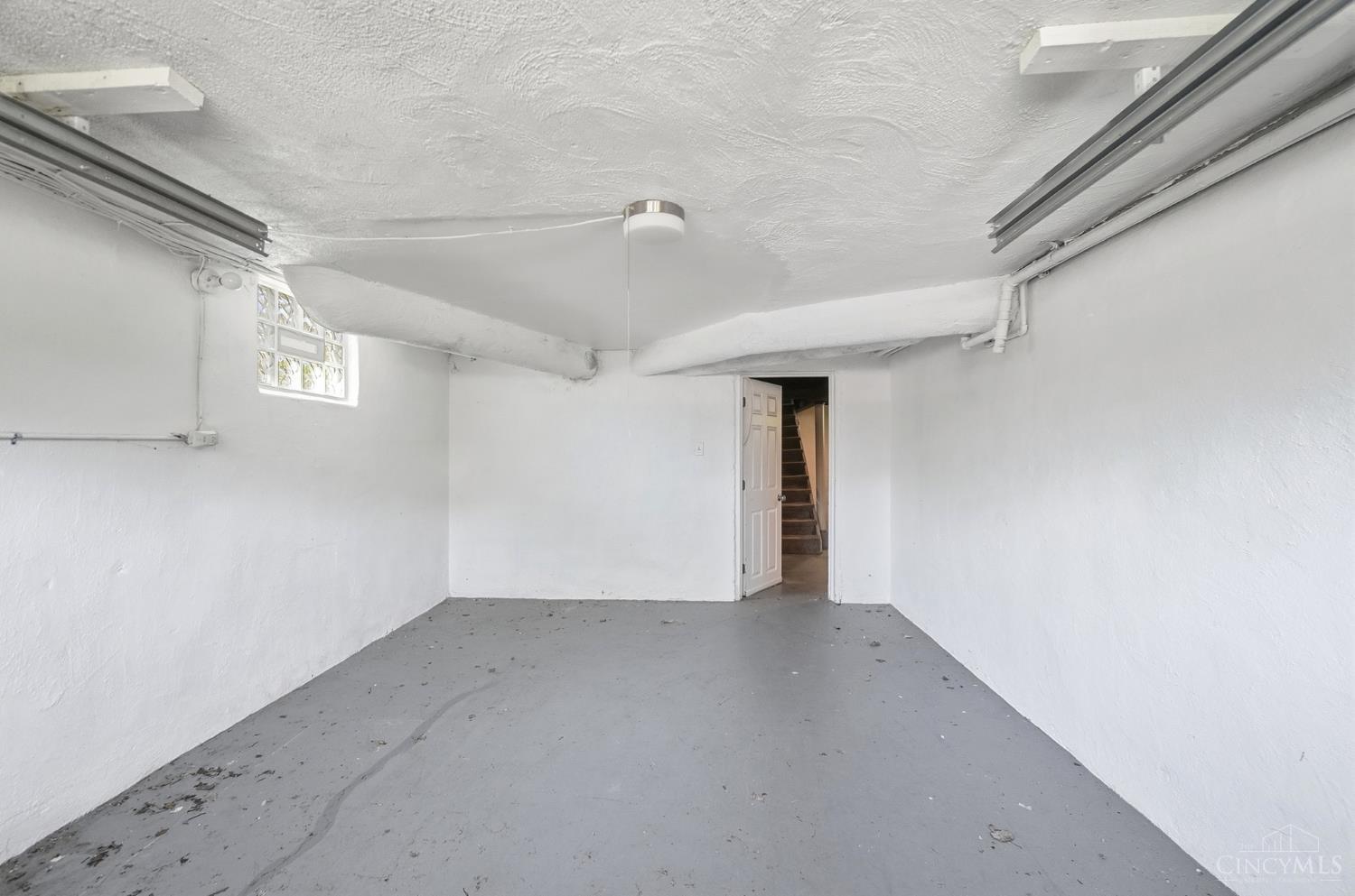 6109 Argus Road Property Photo 1
