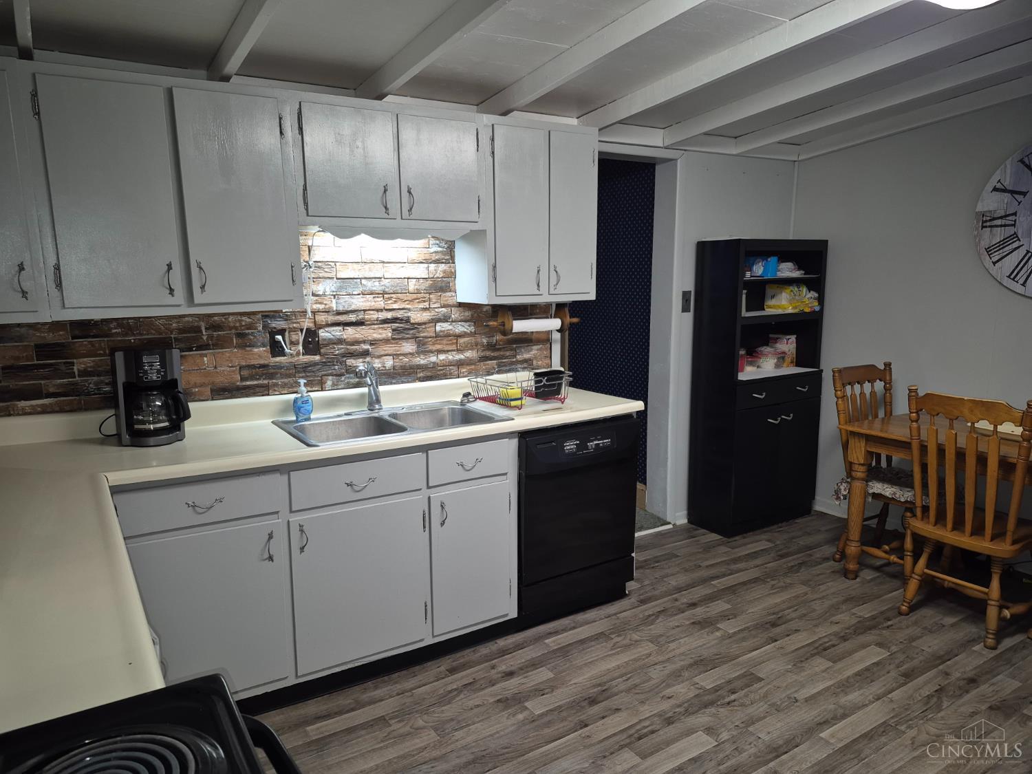 25 Third Street Property Photo 7