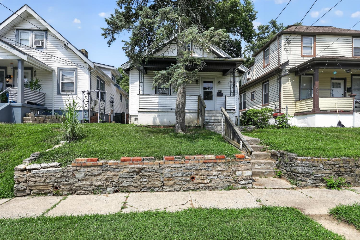 6823 Betts Avenue Property Photo 1