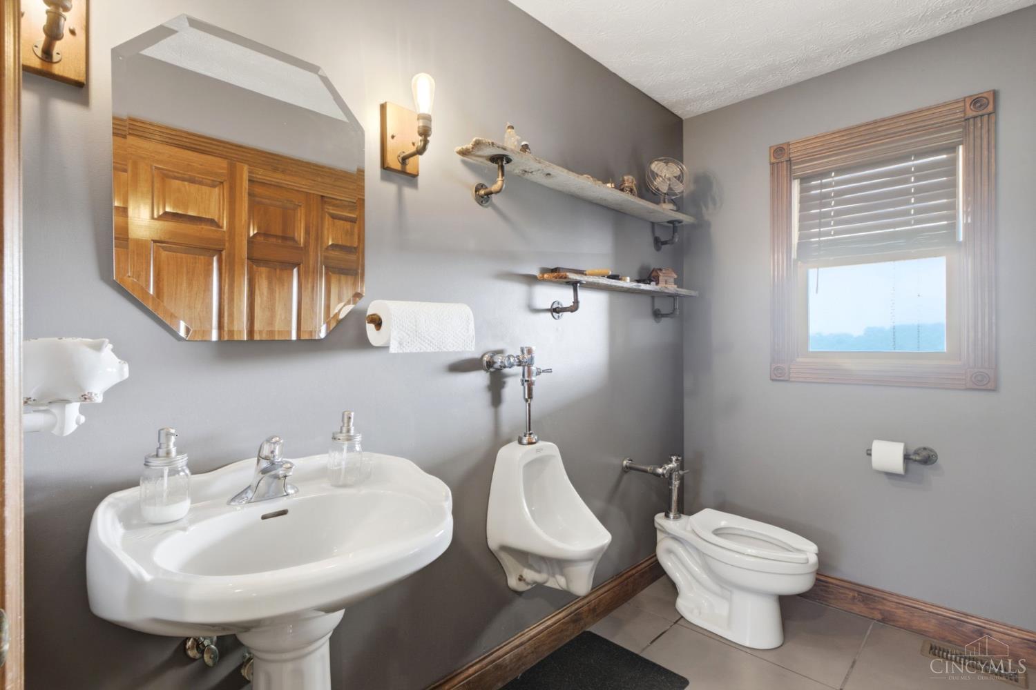 5195 Elk Creek Road Property Photo 34