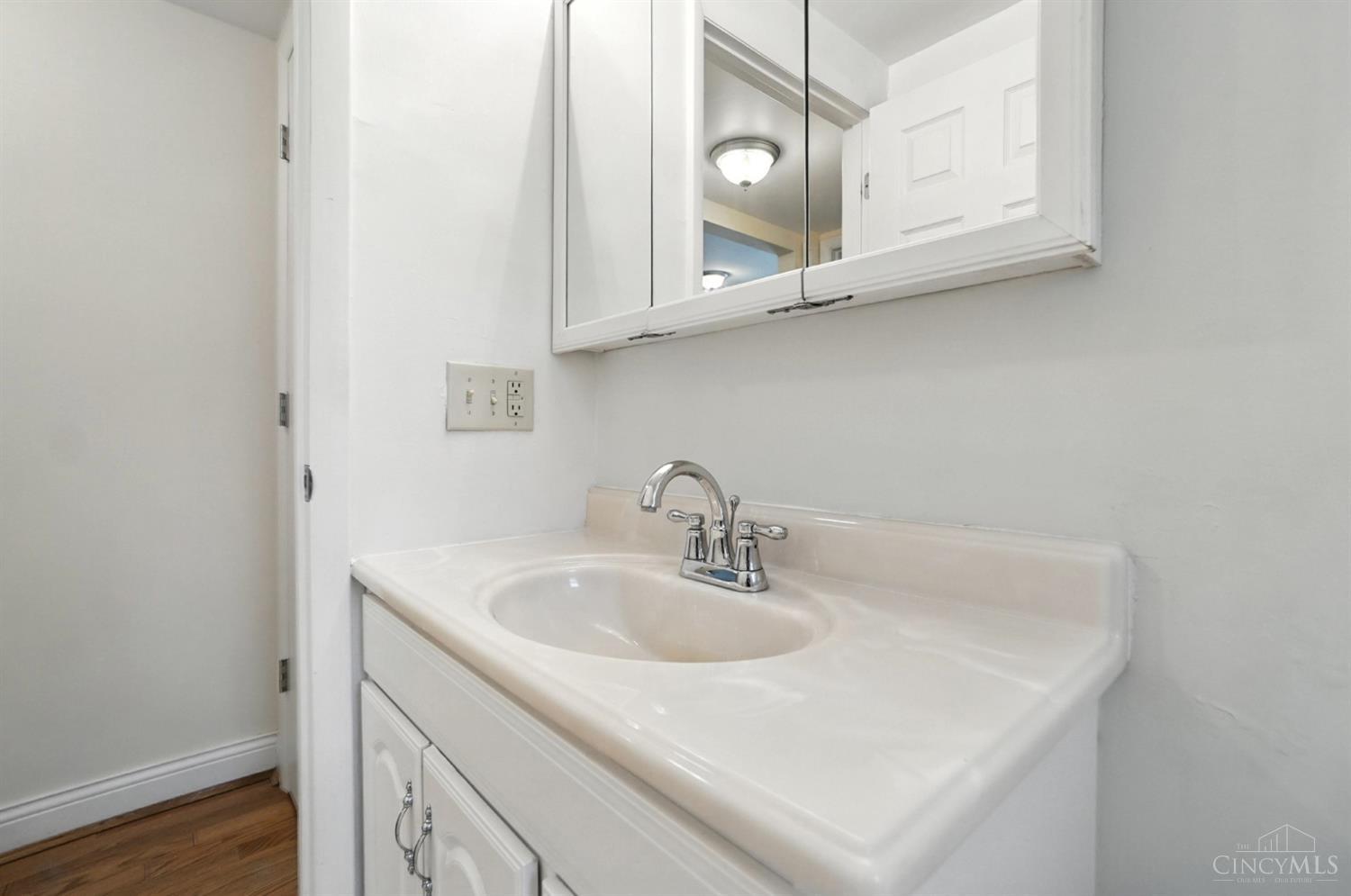 2270 Madison Road Property Photo 35