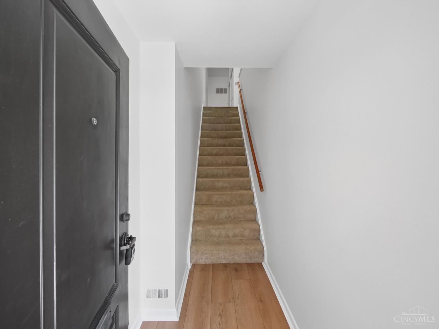 2332 Dana Avenue Property Photo 6