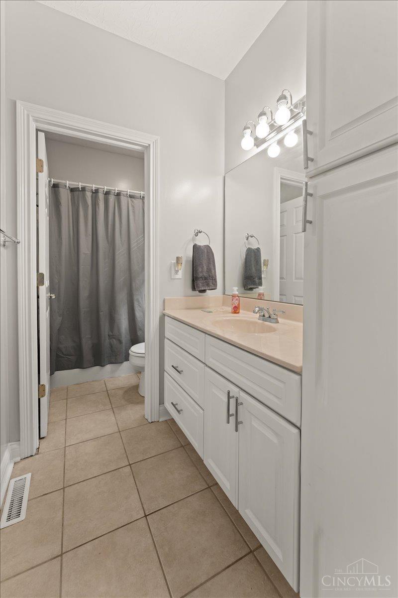 820 Indian Lakes Boulevard Property Photo 32