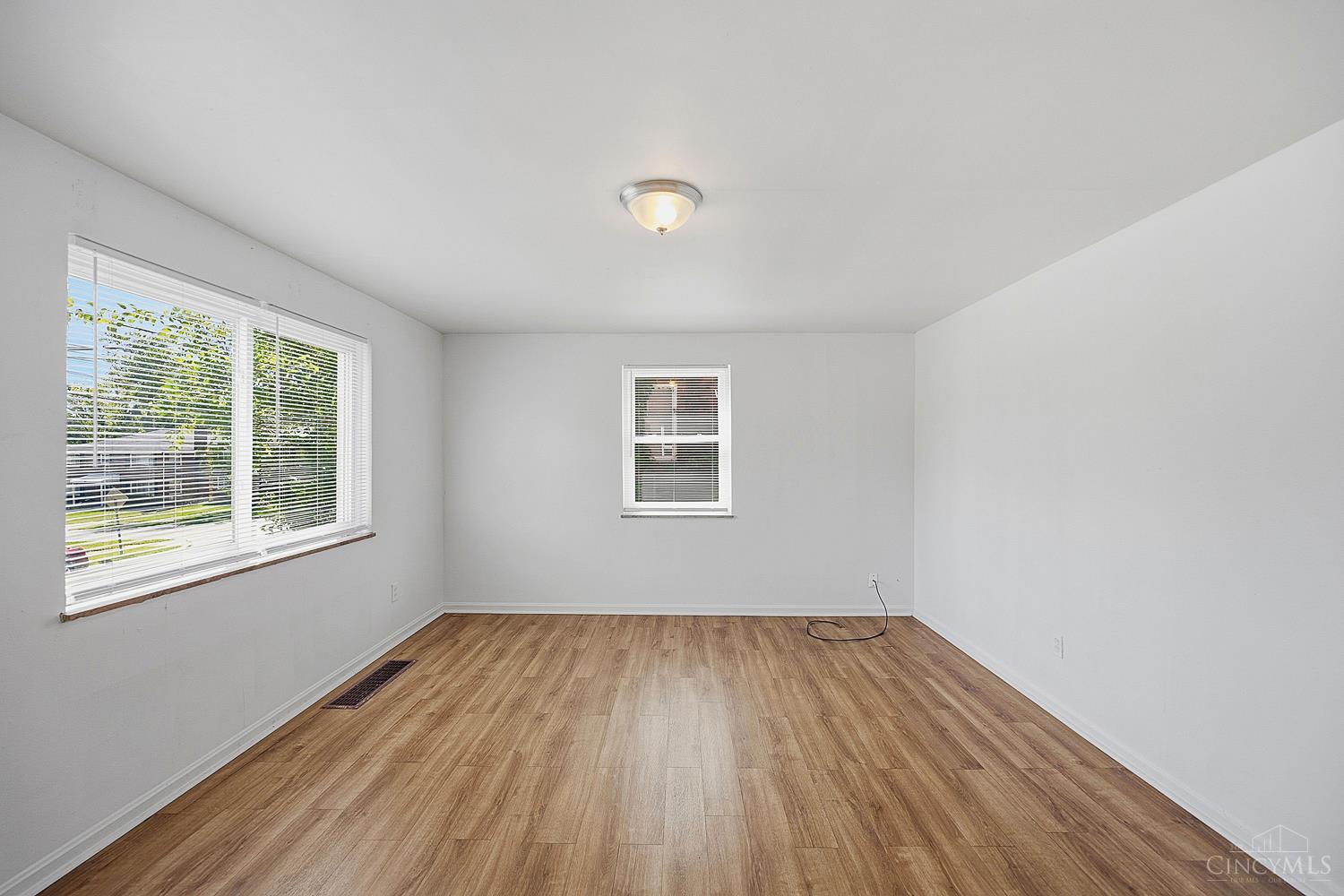 2532 Rack Court Property Photo 4