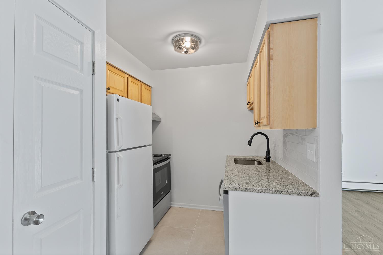 3535 Linwood Avenue Property Photo 4