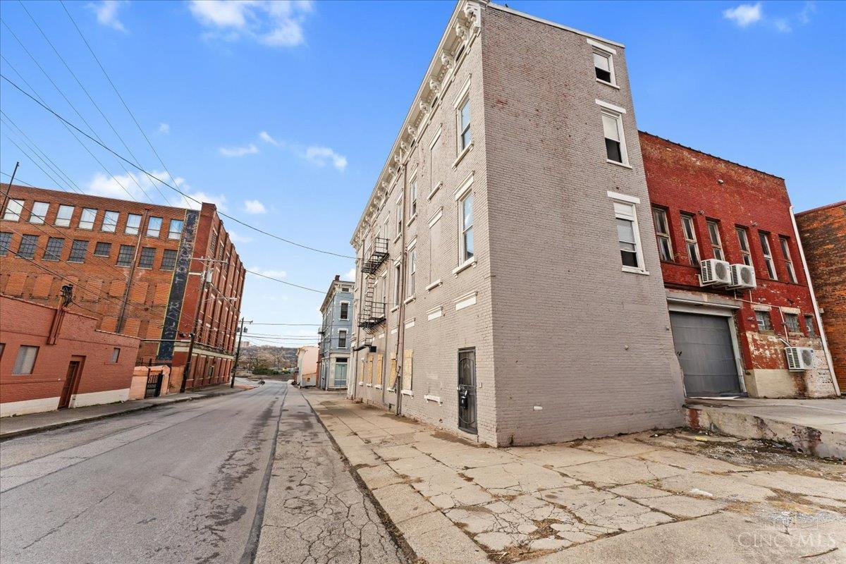 1900 Colerain Avenue Property Photo 3