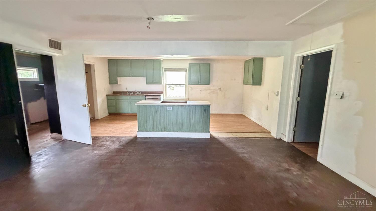 31 Cuba Avenue Property Photo 10