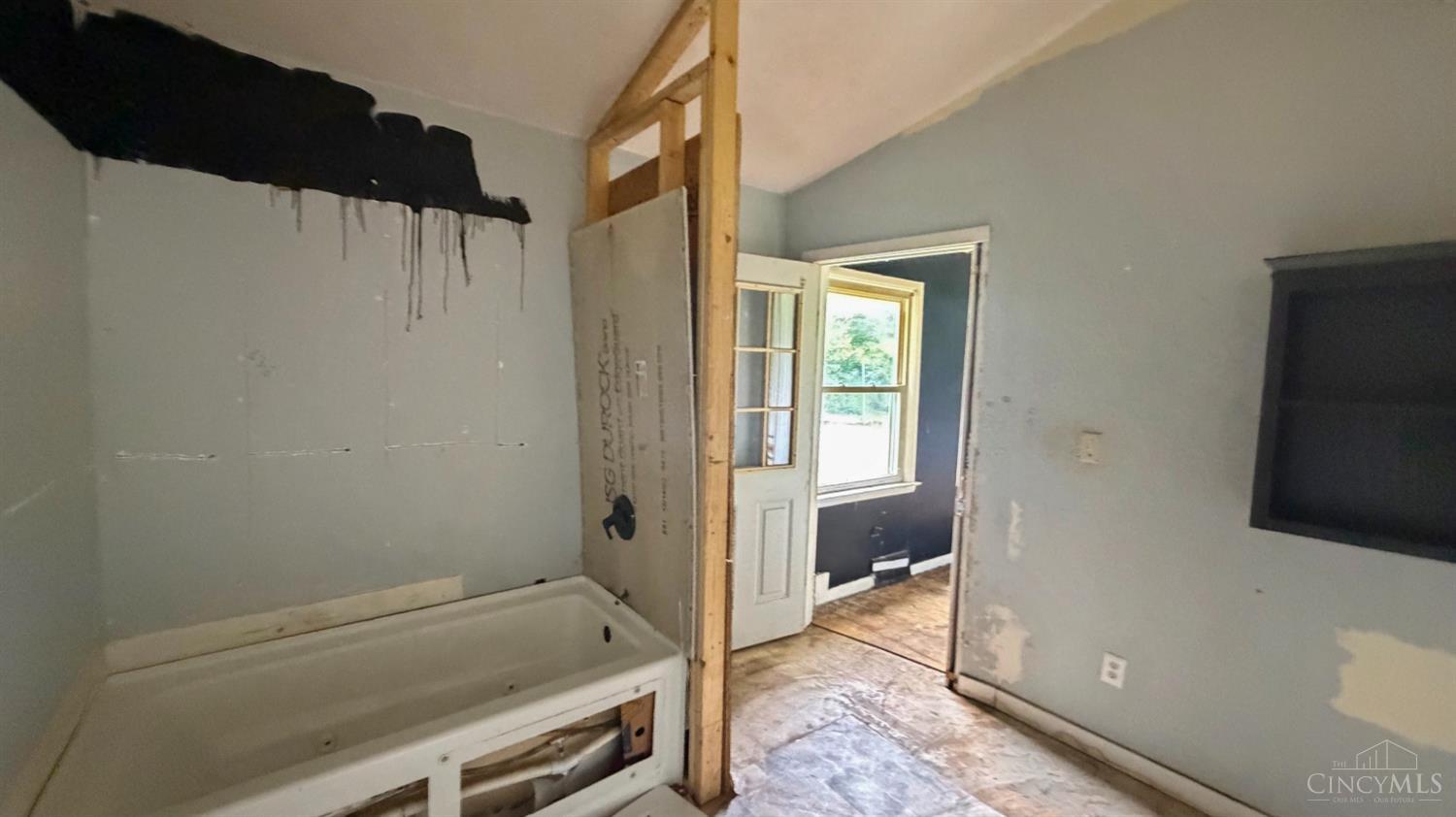 31 Cuba Avenue Property Photo 25