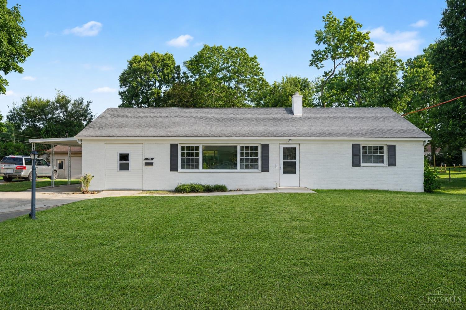 729 Walter Avenue Property Photo 1