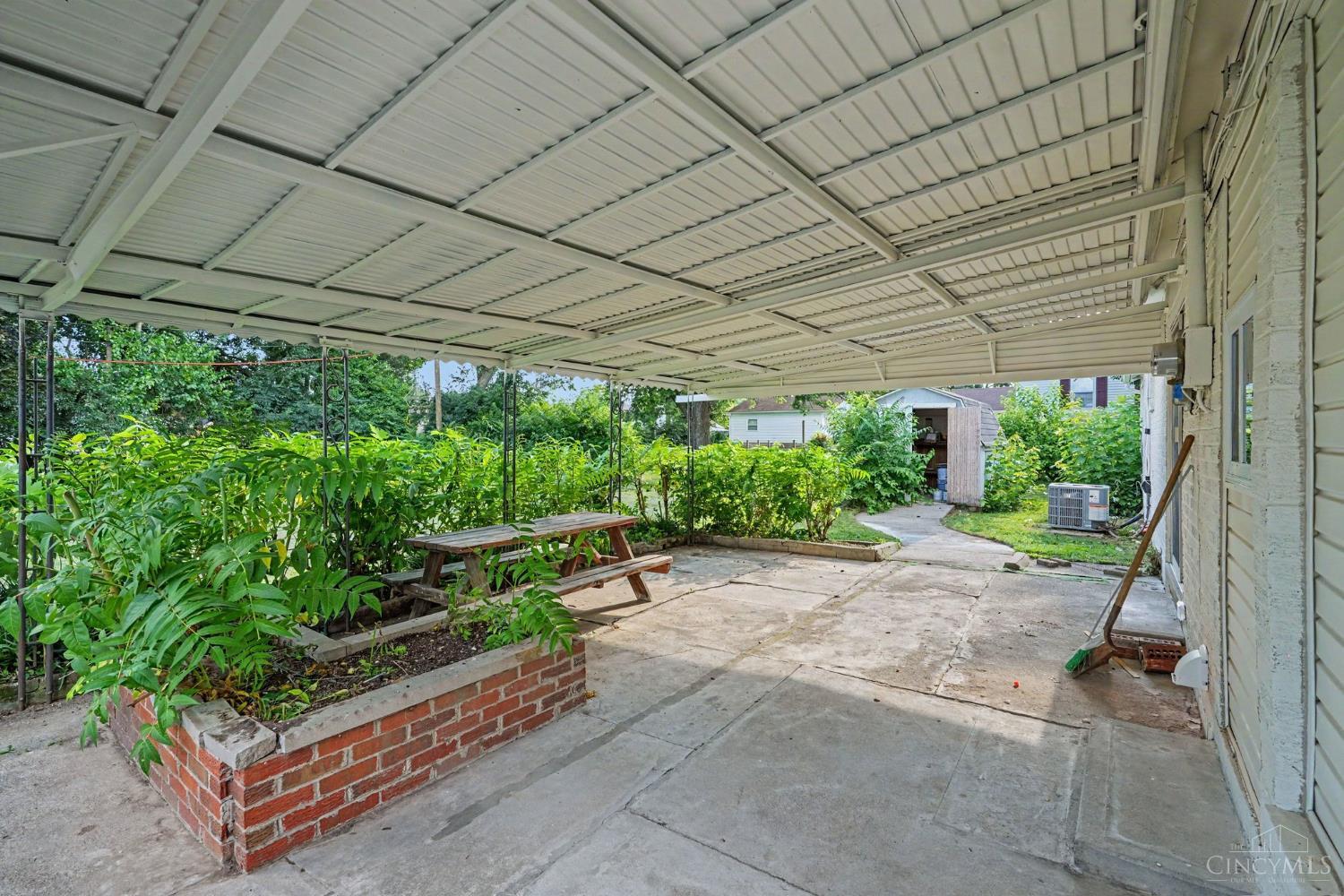 729 Walter Avenue Property Photo 19