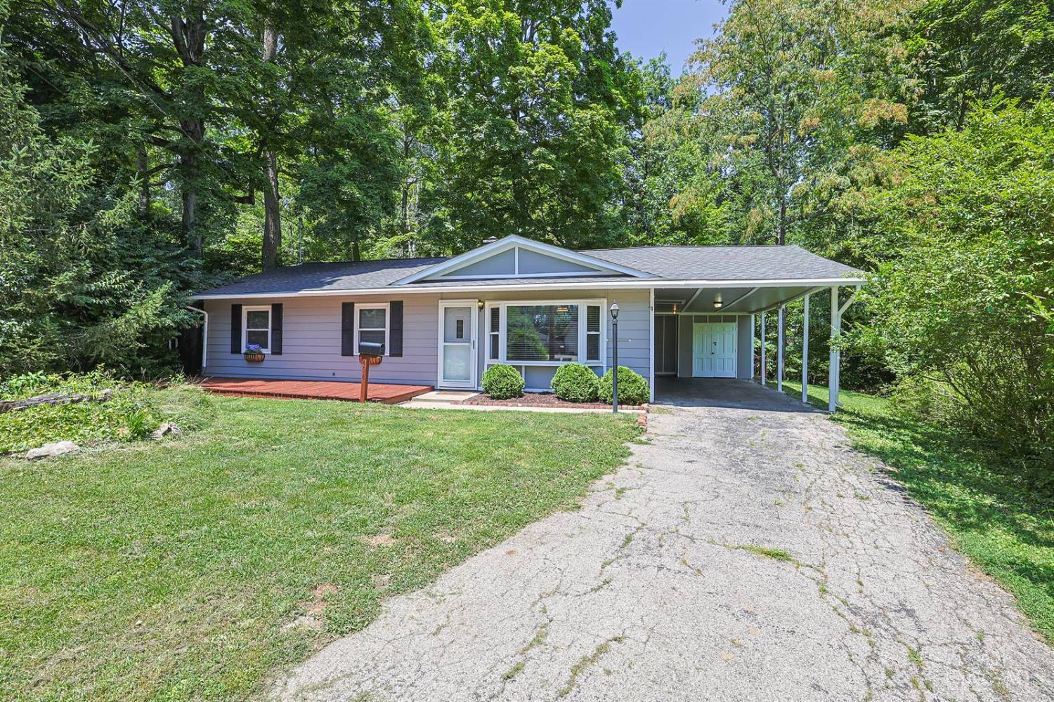 404 Mohican Drive Property Photo 1