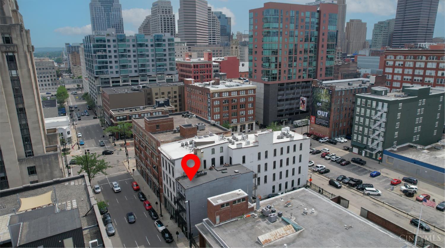 817 Broadway Street Property Photo 3
