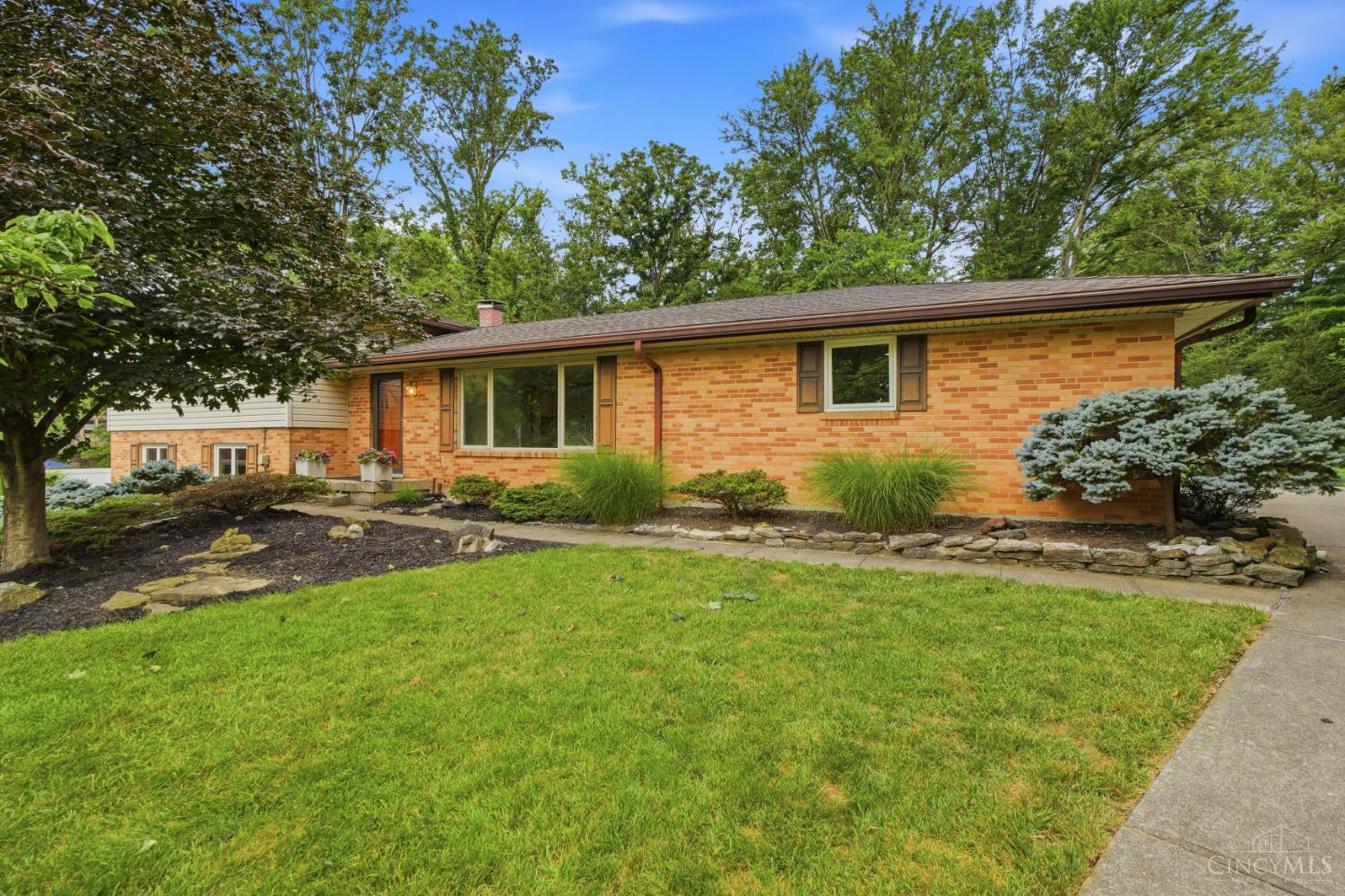 10789 Kinglet Circle Property Photo 3
