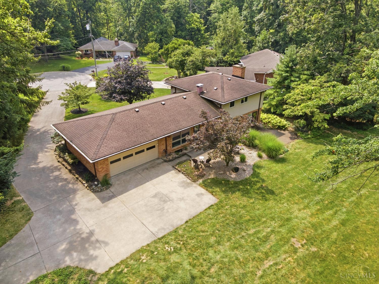 10789 Kinglet Circle Property Photo 4