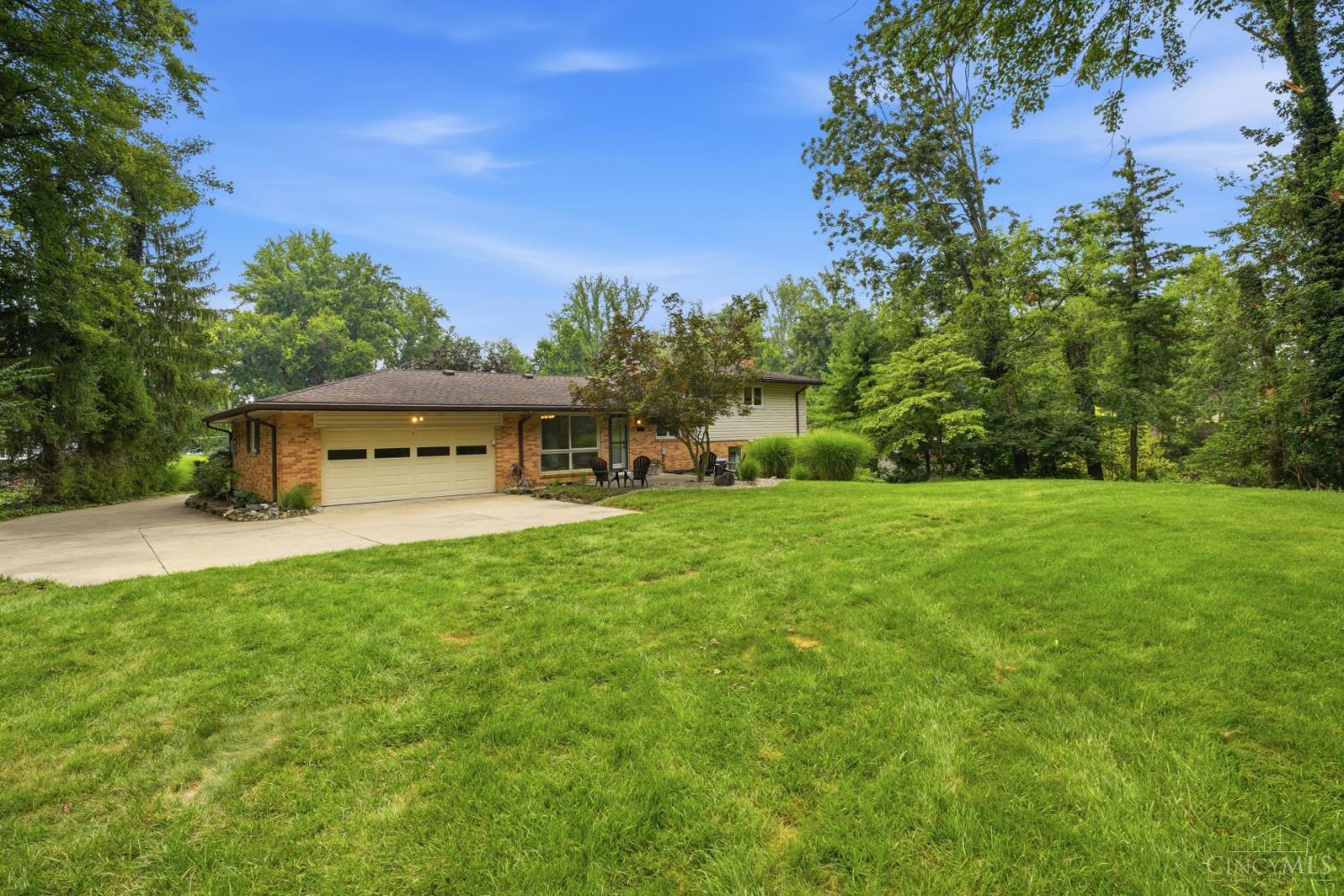 10789 Kinglet Circle Property Photo 6