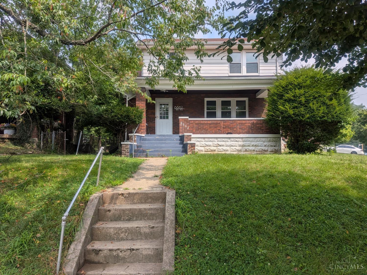 6662 Iris Avenue Property Photo 1