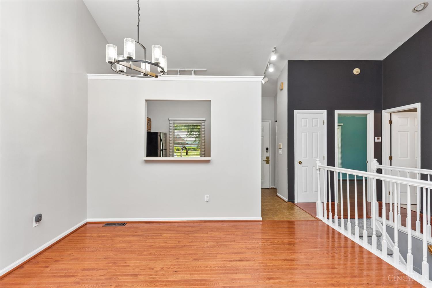 5477 Hanover Circle Property Photo 3