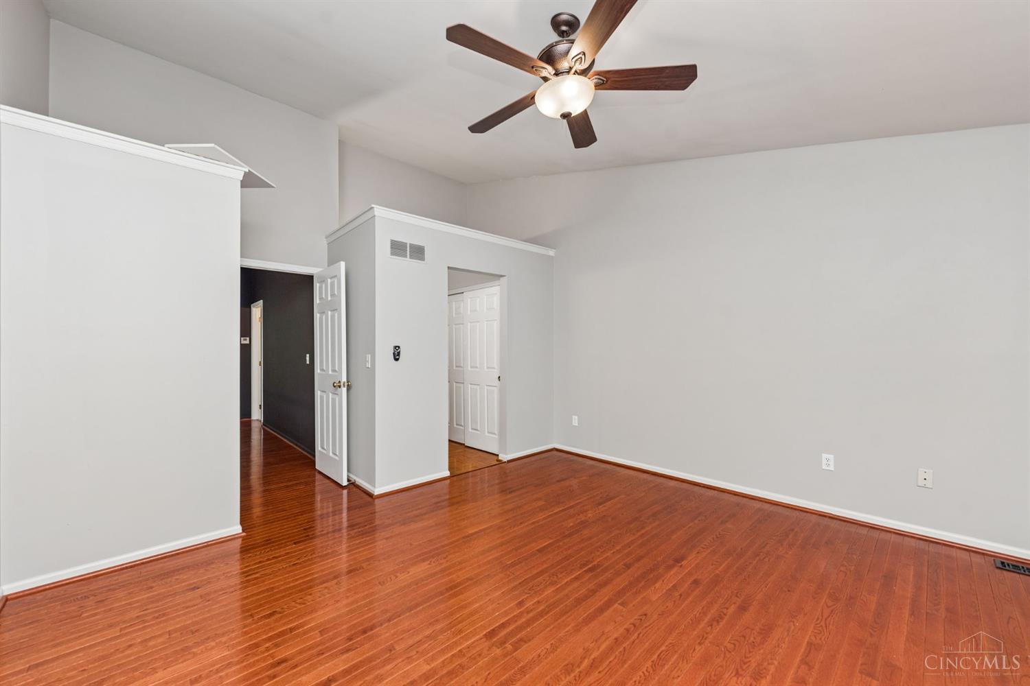 5477 Hanover Circle Property Photo 14