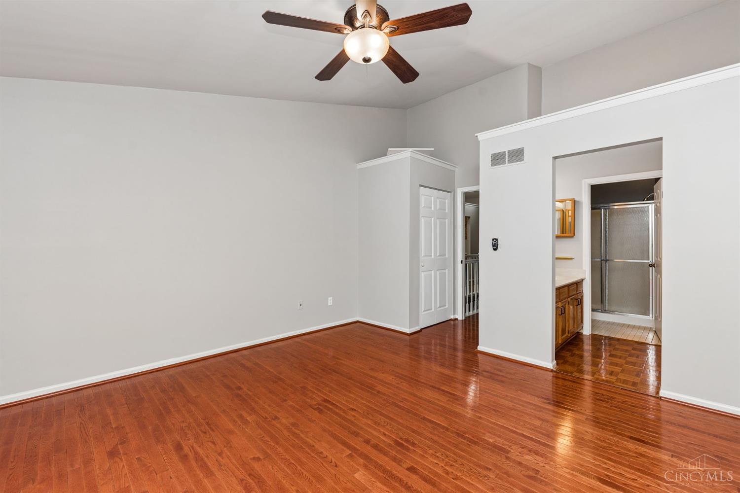 5477 Hanover Circle Property Photo 16