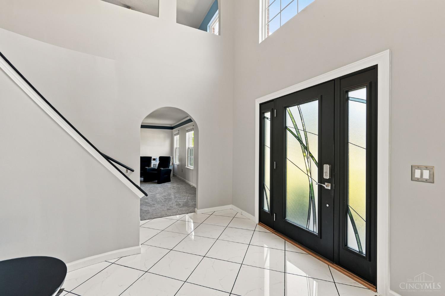 5394 Meadow Breeze Drive Property Photo 3