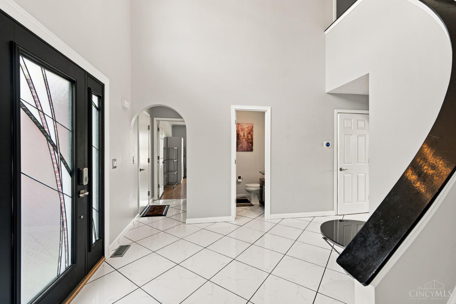 5394 Meadow Breeze Drive Property Photo 4