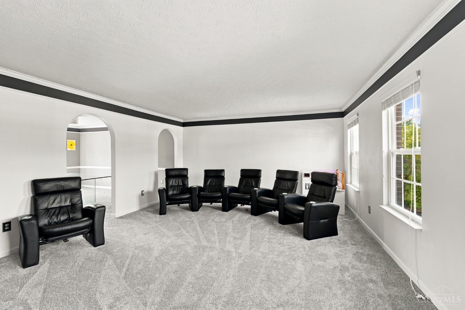 5394 Meadow Breeze Drive Property Photo 6