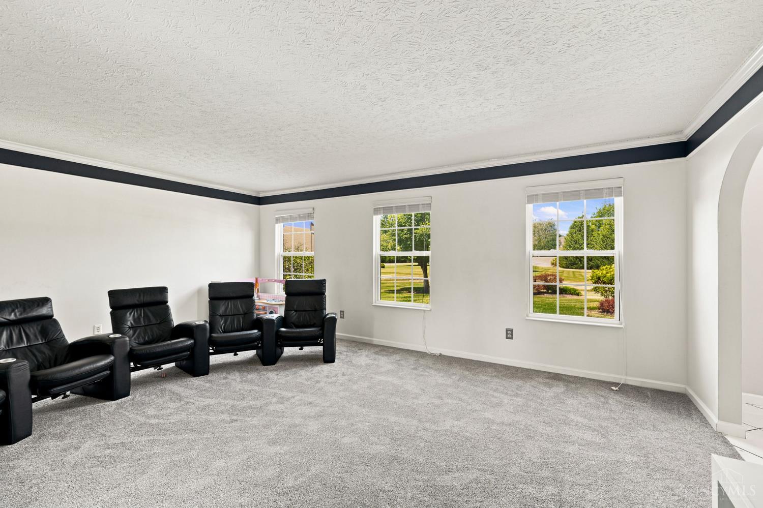 5394 Meadow Breeze Drive Property Photo 7