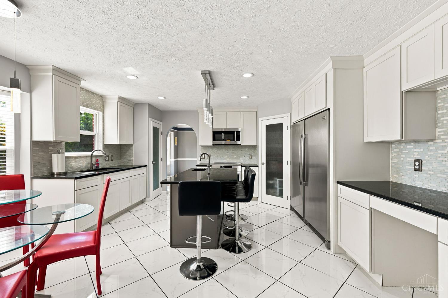 5394 Meadow Breeze Drive Property Photo 16