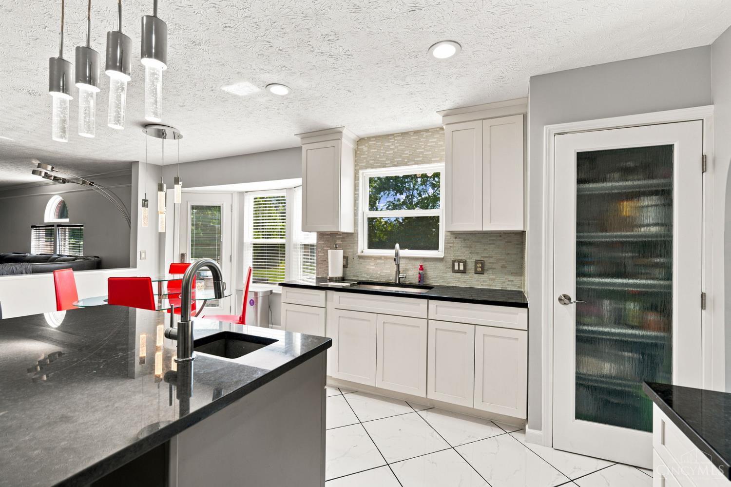 5394 Meadow Breeze Drive Property Photo 18