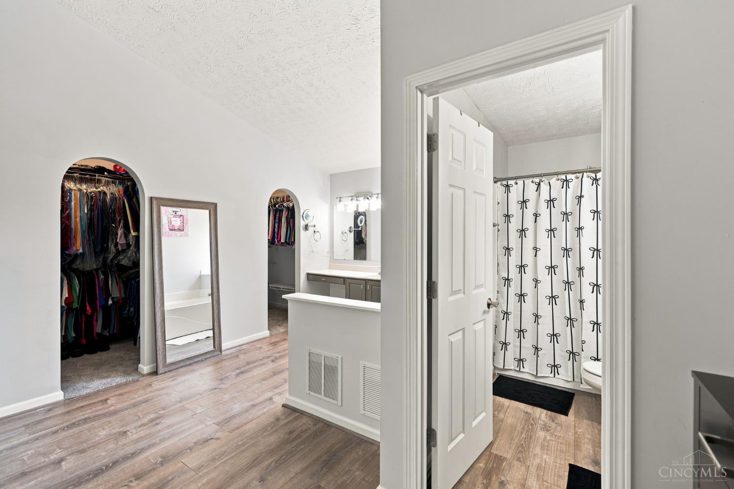 5394 Meadow Breeze Drive Property Photo 19