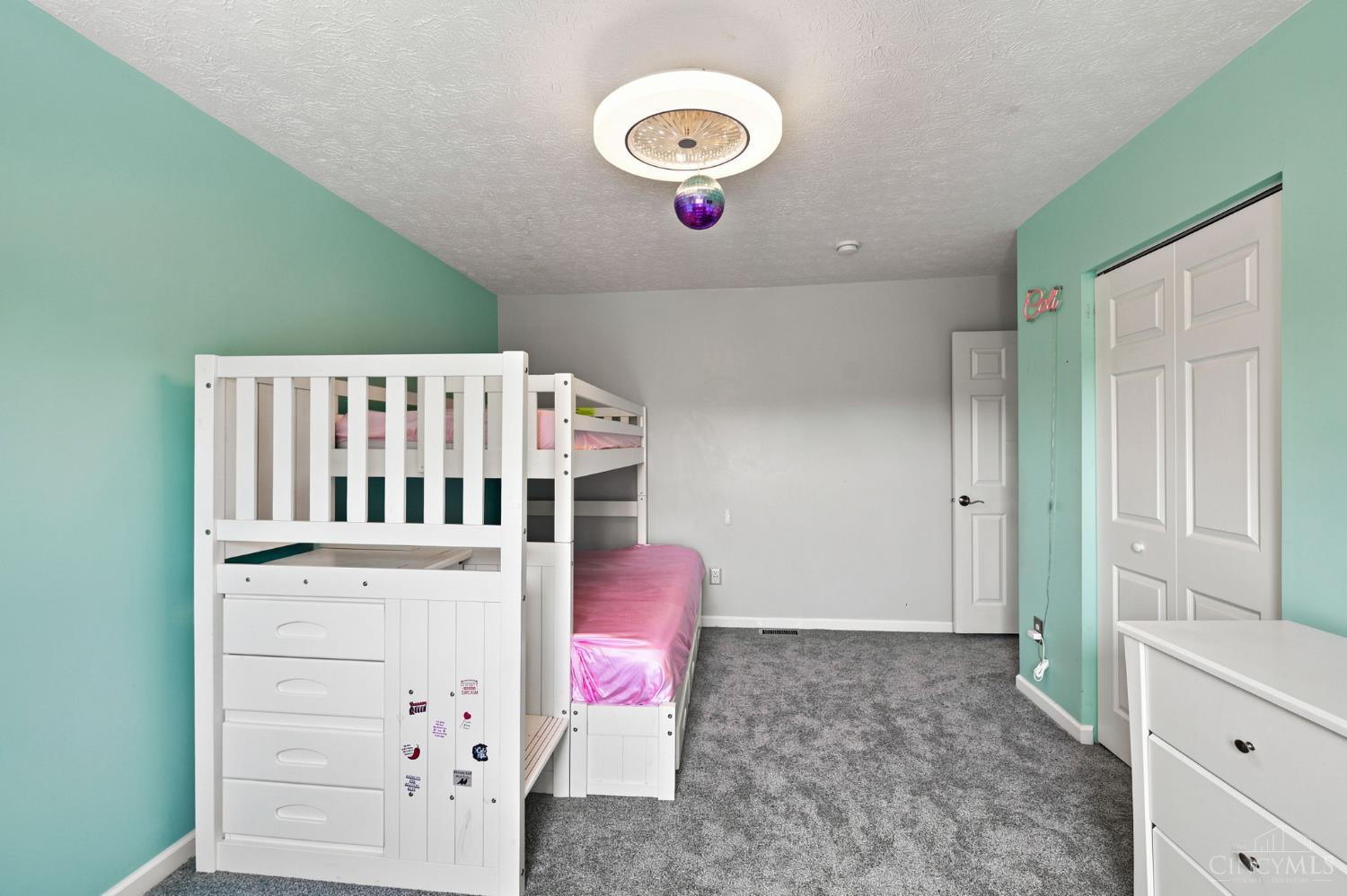 5394 Meadow Breeze Drive Property Photo 28