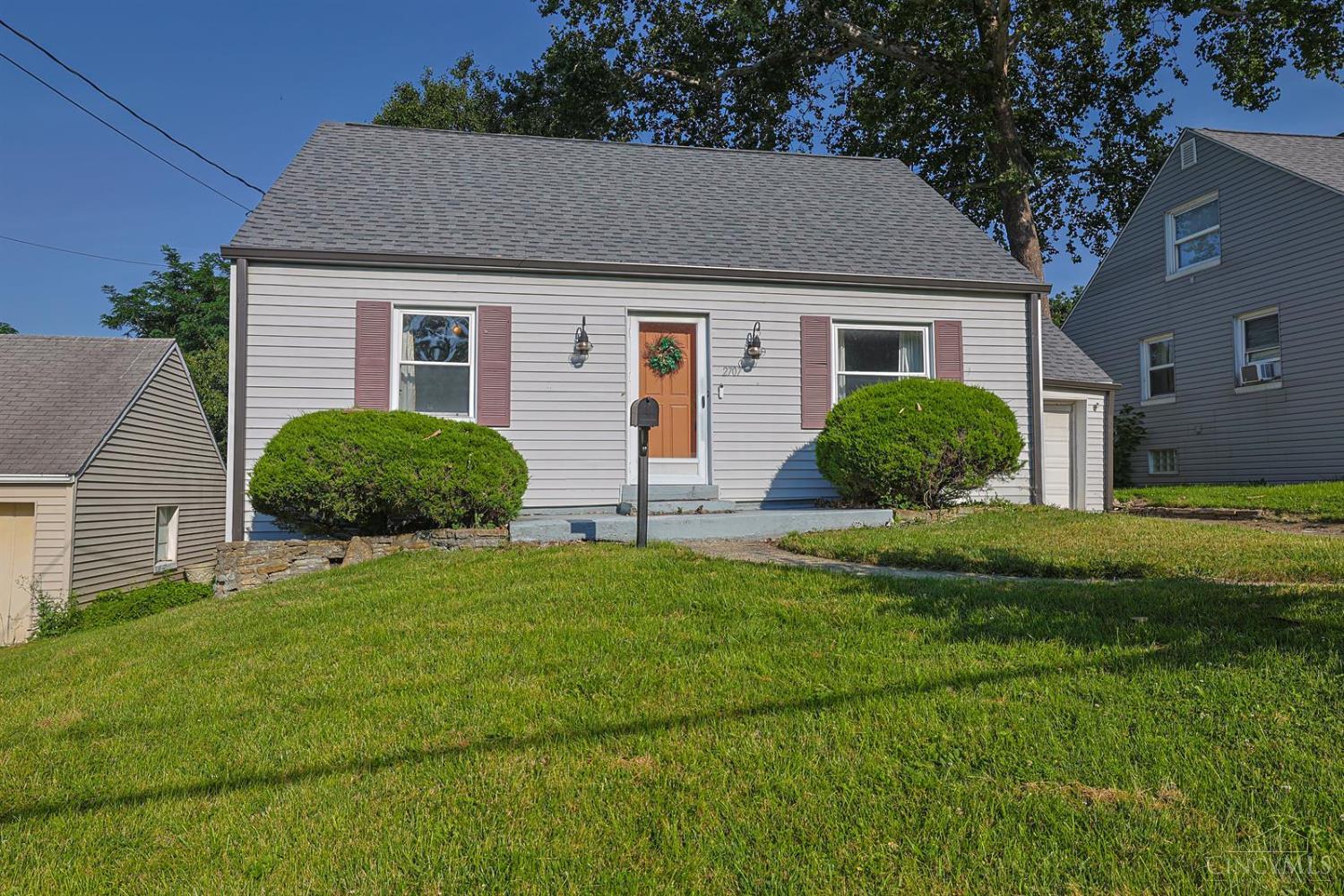 2707 Redfield Place Property Photo 1