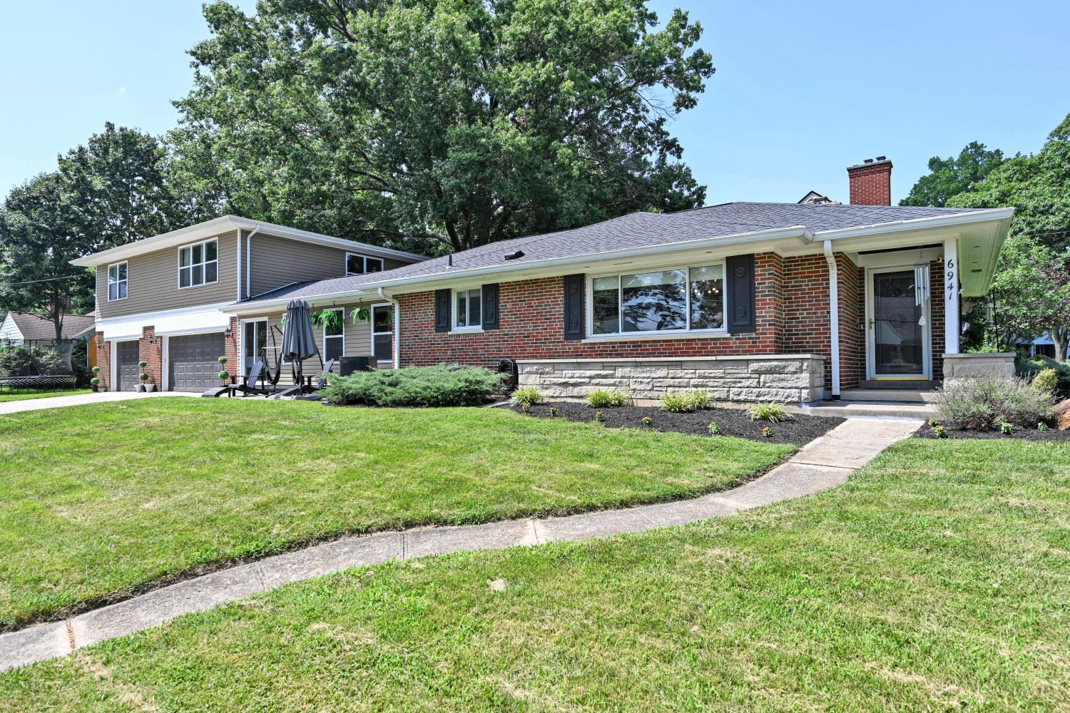6941 Rosemary Lane Property Photo 1