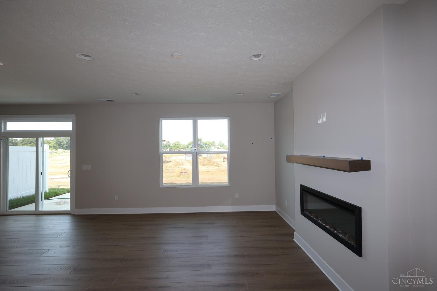 7949 Monet Drive Property Photo 8