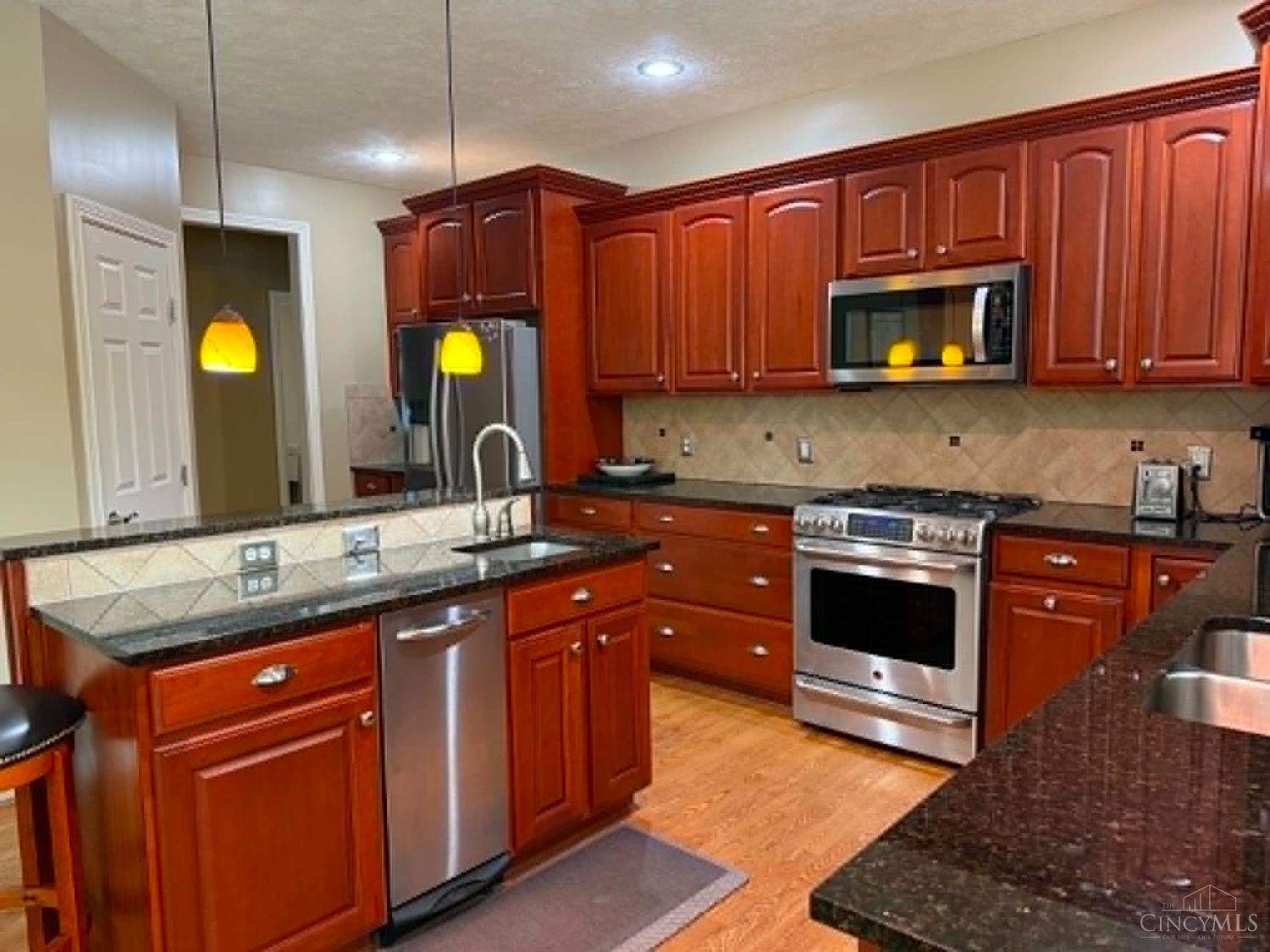 1443 Meadow View Lane Property Photo 9