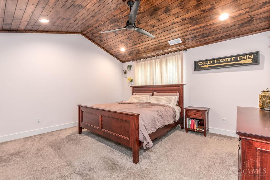 2621 Central Avenue Property Photo 4